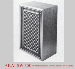 Loa Akai SW-150